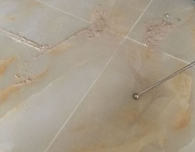 永兴瓷砖空鼓维修公司分享粘合剂选择不当在瓷砖铺贴过程中可能导致以下问题